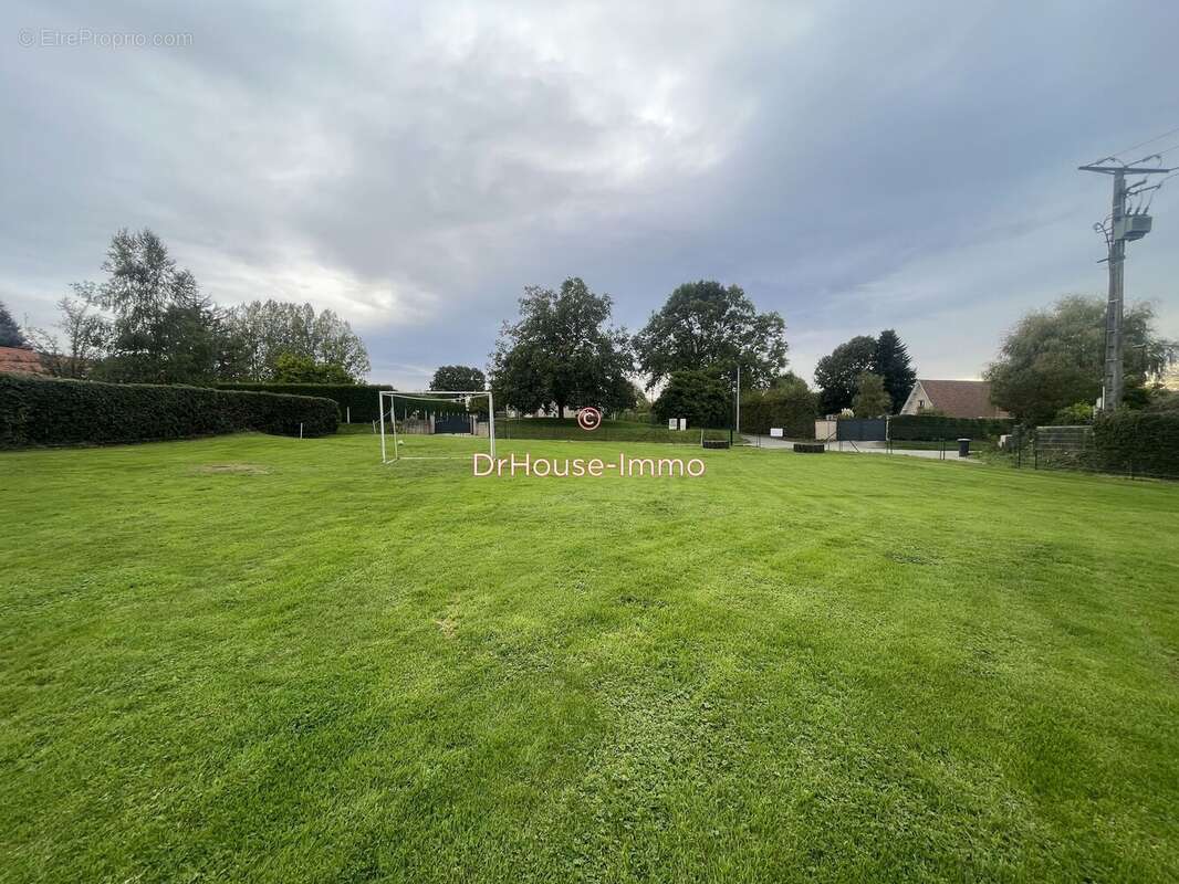 Terrain à LES GRANDES-VENTES