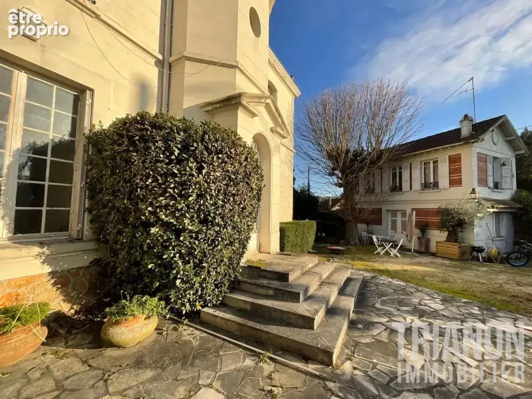 Propriété de maître avec maison de gardien 432 m² - LA CELLE ST CLOUD Les Gressets - photo 6