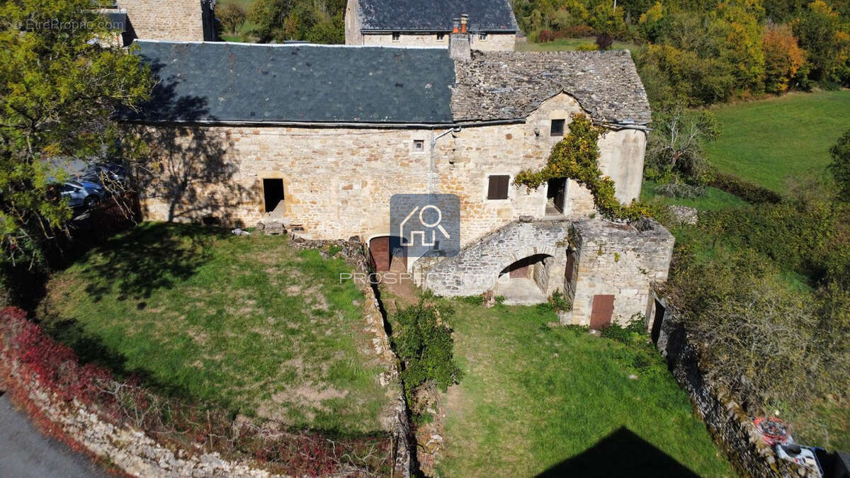 Maison à SEVERAC-LE-CHATEAU