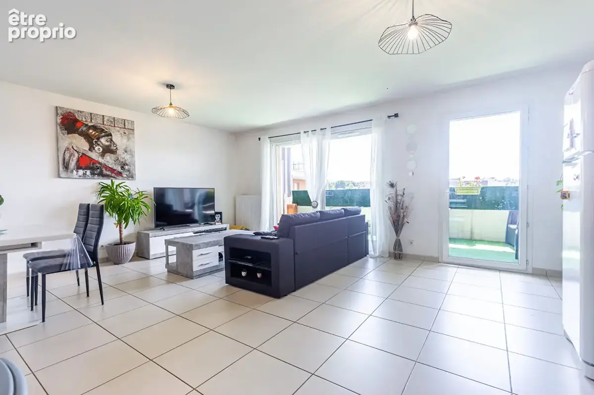 Agence immobiliere laforet - "cosmos" - exclusivite - annecy / seynod centre - appartement t3 de  68,27m² - dernier etage - terr - photo 2