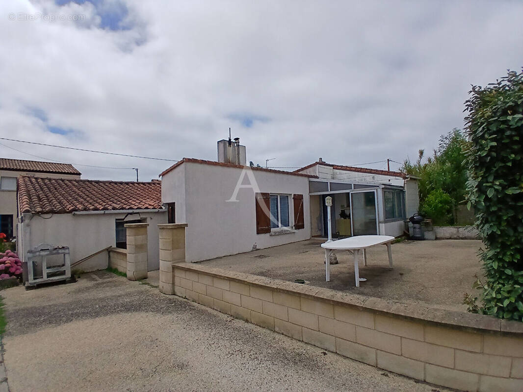Maison à LA CHEVROLIERE