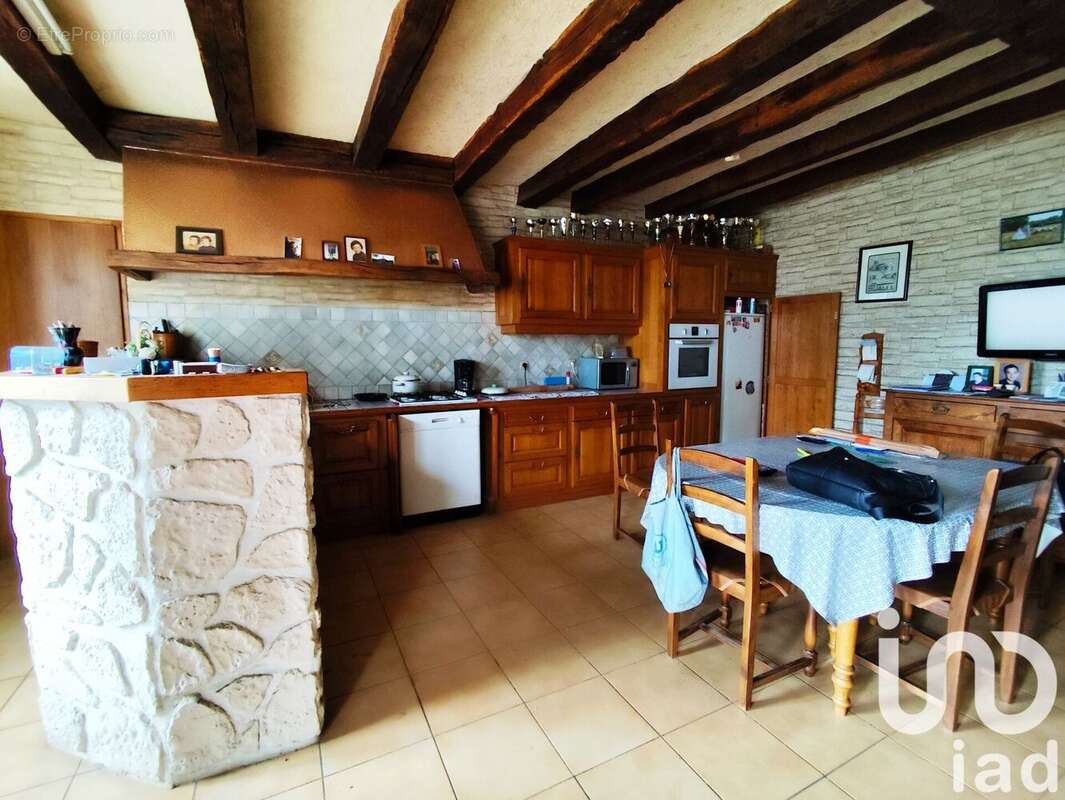 Maison 149 m² à Allonne  - photo 4