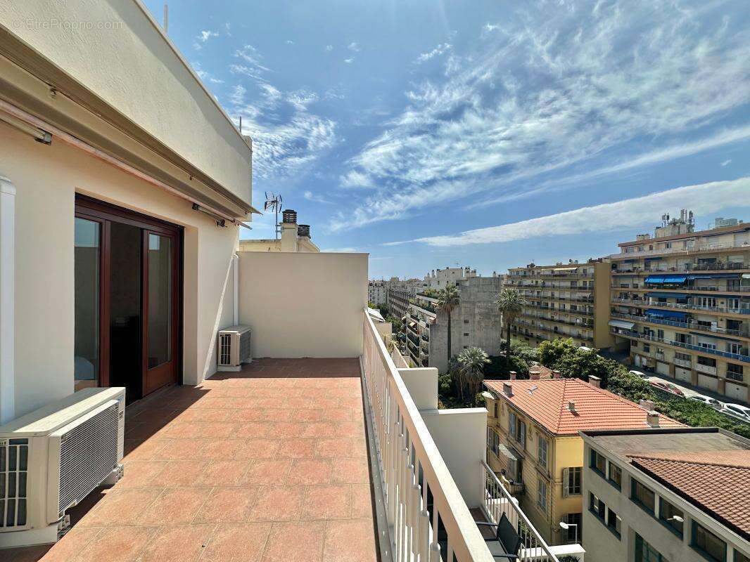 Appartement à NICE