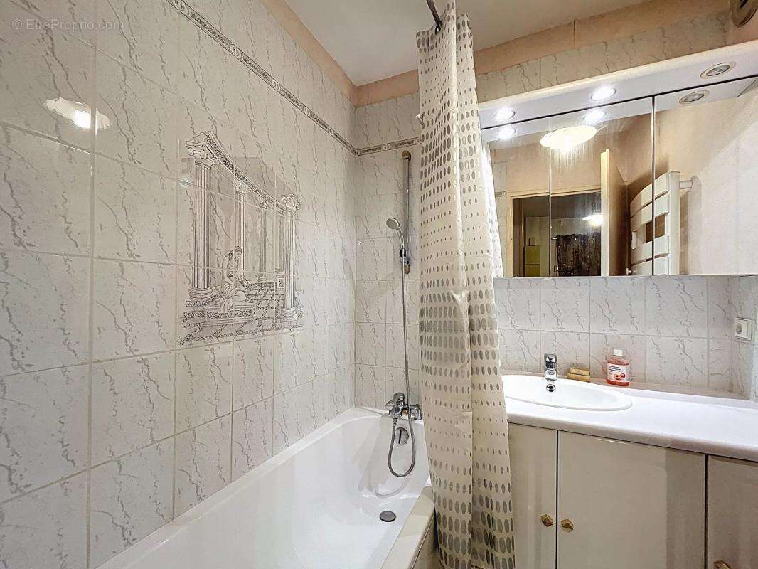 Appartement à MONTIGNY-LE-BRETONNEUX