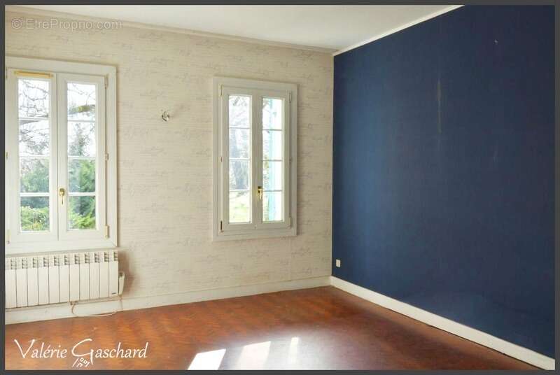 Maison à SAINT-SEURIN-SUR-L&#039;ISLE