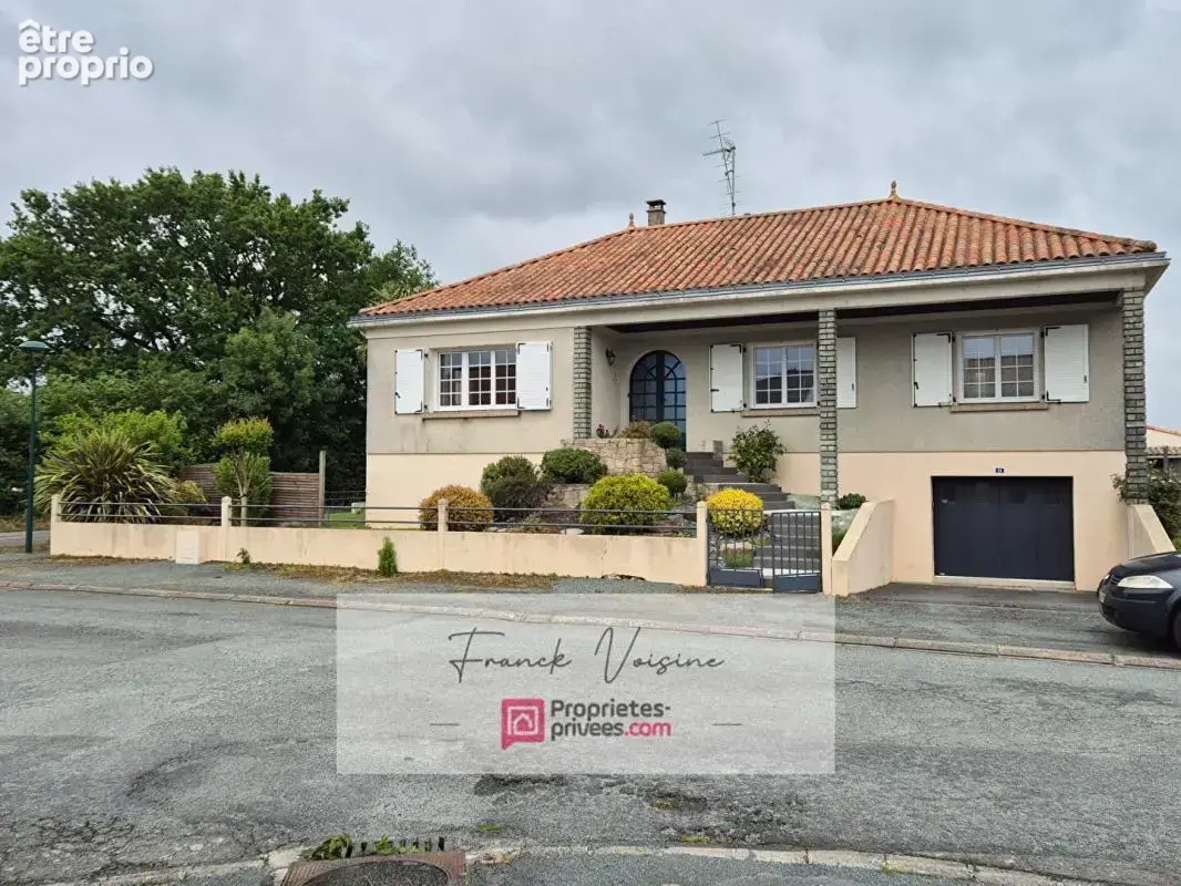 A VENDRE au Boupère, maison de 135 m2 avec 3 chambres et 1 bureau sur une parcelle de 745 m2 - photo 15