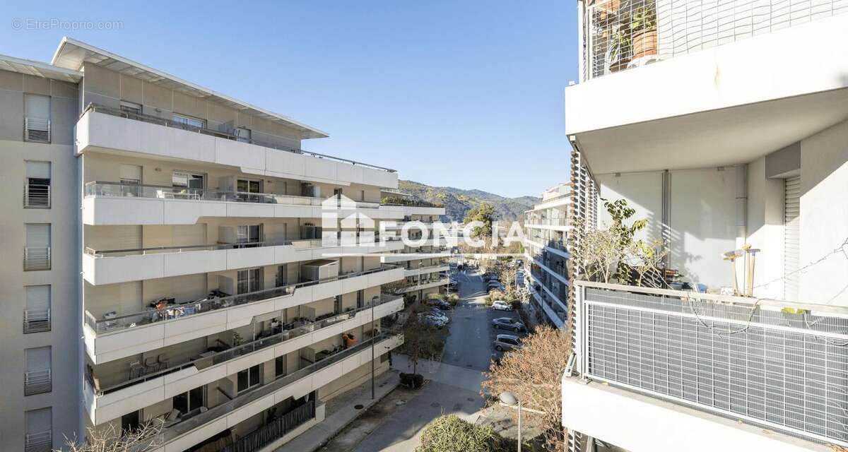 Prox roquette sur siagne immeuble neuf t3 de 60m2+terrasse 7m2+parking+piscine - photo 4