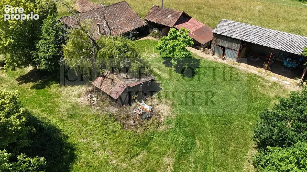 Ancien corps de ferme sur terrain de 6 ha - photo 6