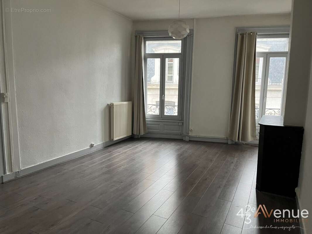 Appartement à SAINT-ETIENNE