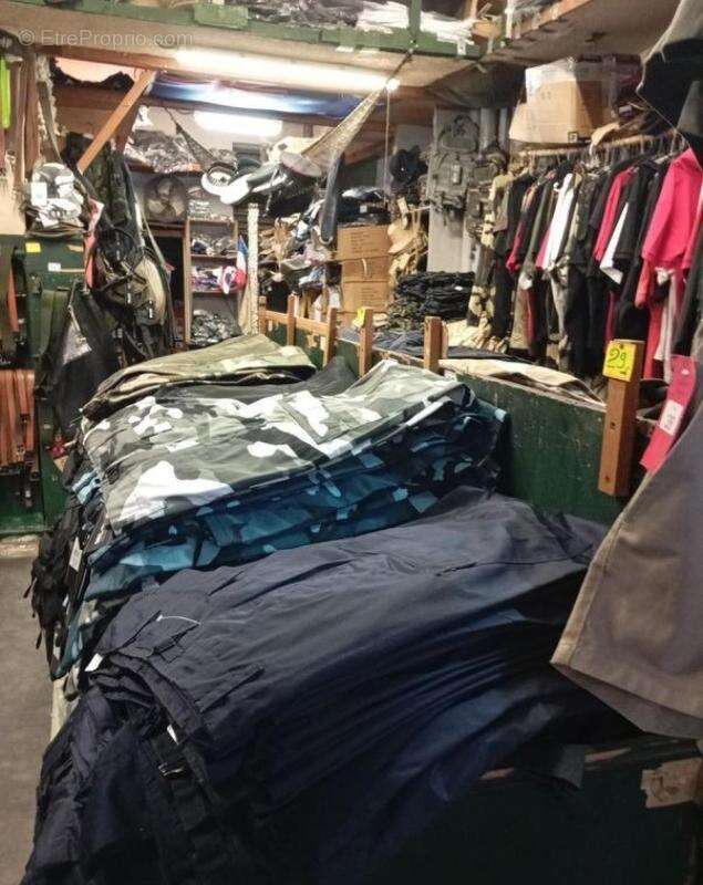 Commerce à POINTE-A-PITRE