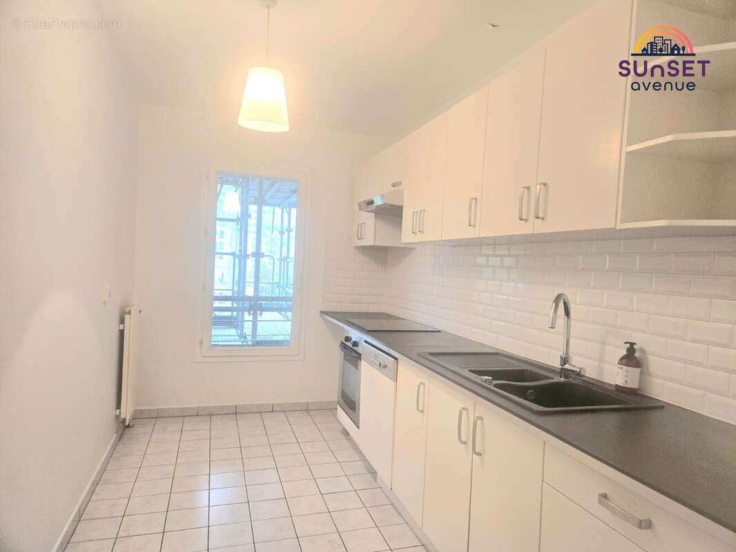 Appartement à COURBEVOIE