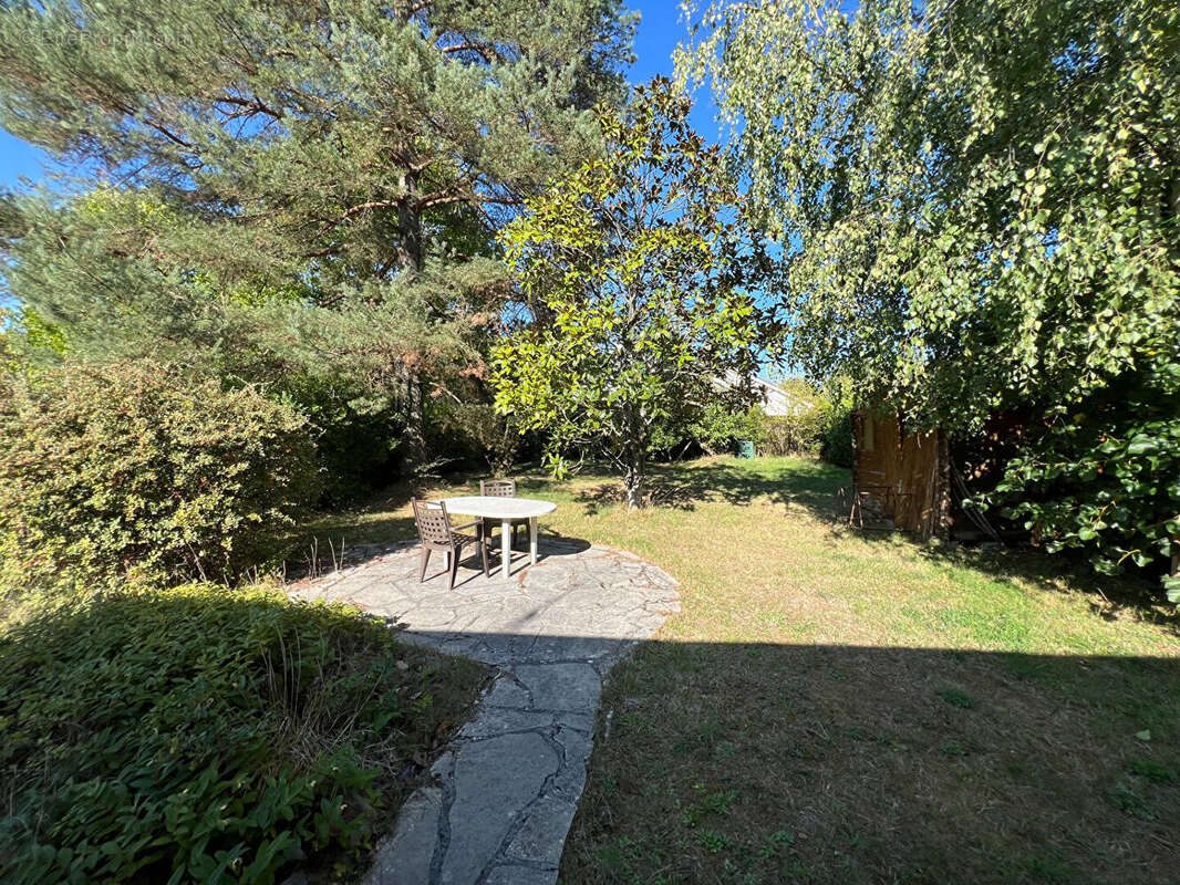 Maison à LE PERRAY-EN-YVELINES