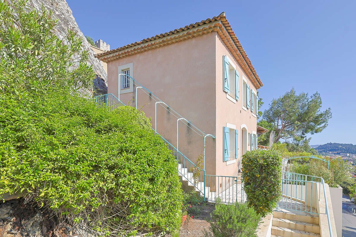 Maison à HYERES