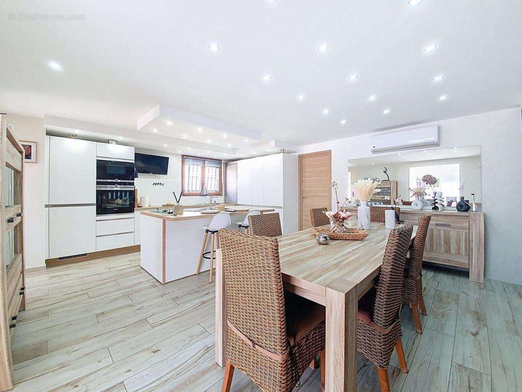 Maison à SAINTE-MARIE