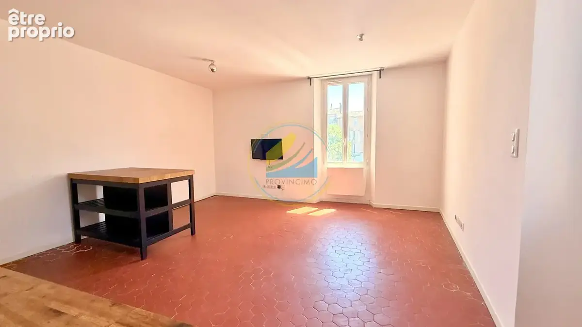 Les arcs-sur-argens ? t2 lumineux au dernier étage ? idéal premier achat ou investissement - photo 3