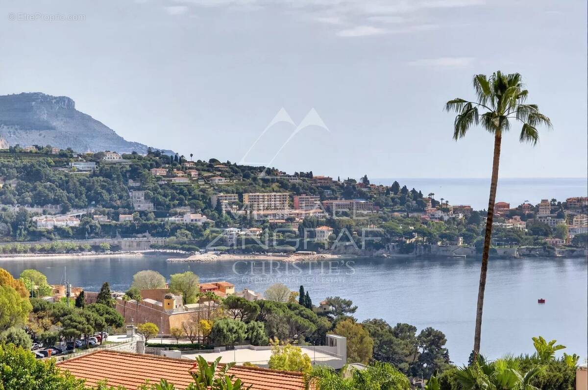 Appartement à VILLEFRANCHE-SUR-MER