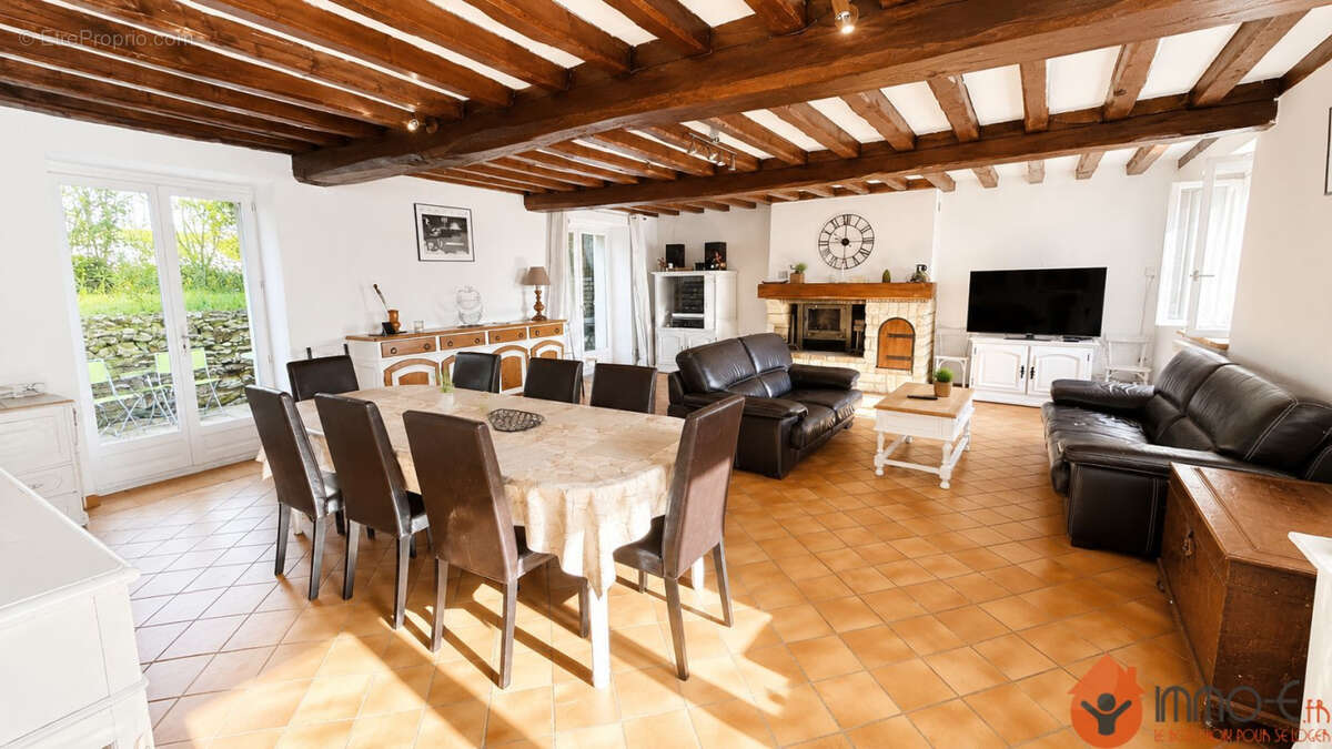 Maison à QUINCY-VOISINS
