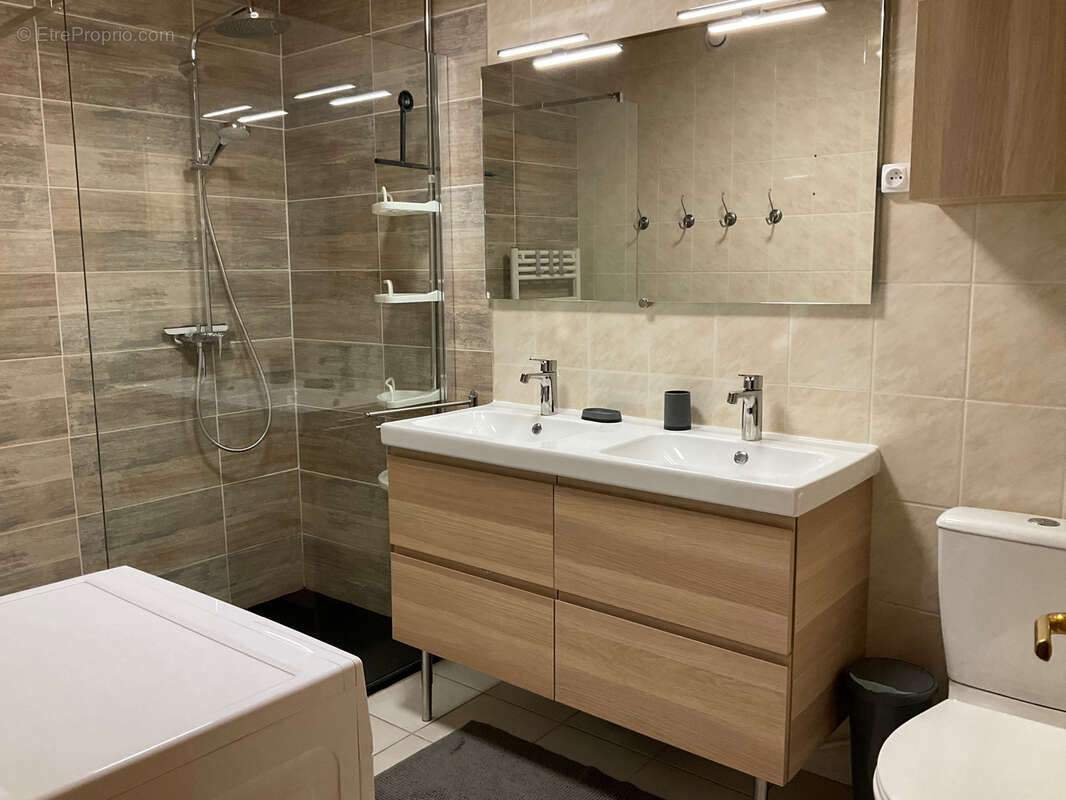 Appartement à LE CHATEL