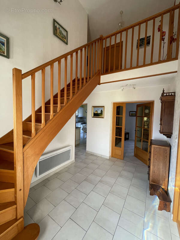 Maison à MAUBERT-FONTAINE