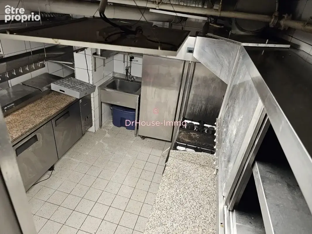 Commerce 97 m² à vendre à Paris-18e (75018) - photo 20