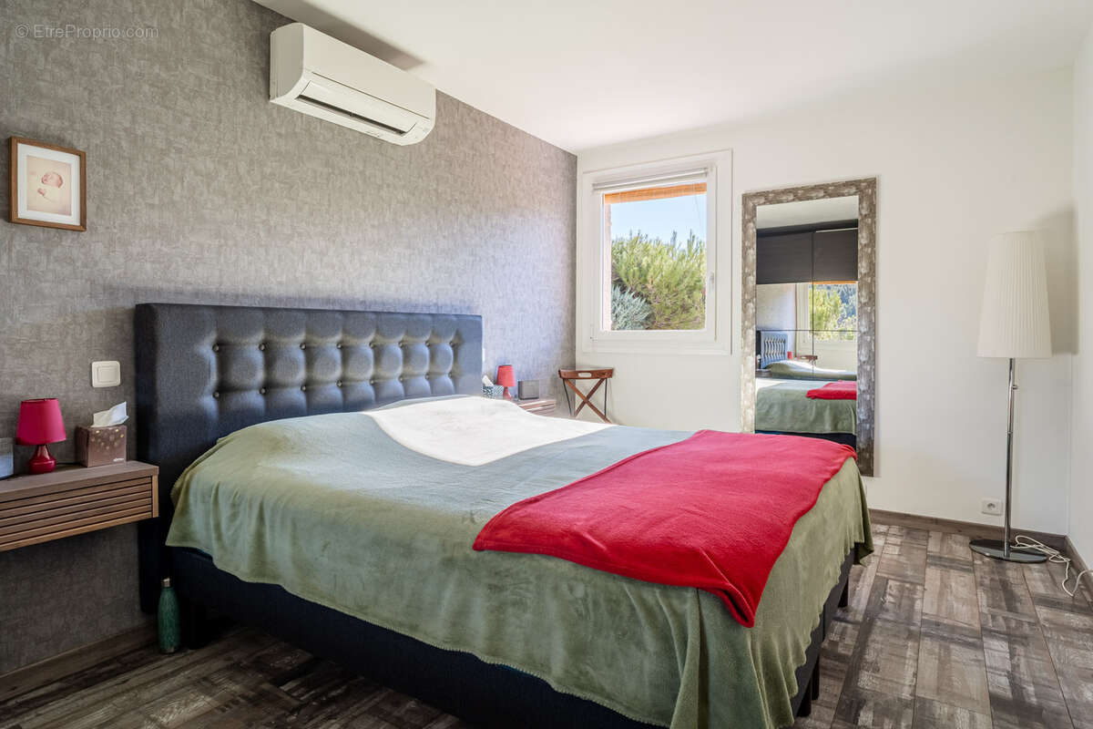 Maison à ROQUEFORT-LA-BEDOULE