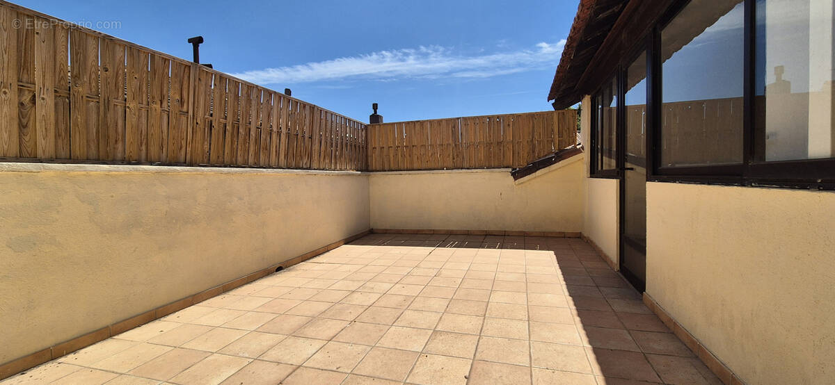 Appartement à HYERES