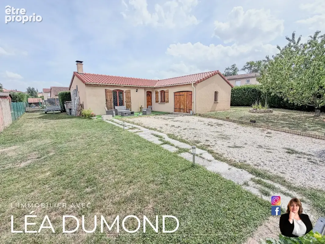 Photo Maison à Saint-Romain-Le-Puy au prix de 279 000€