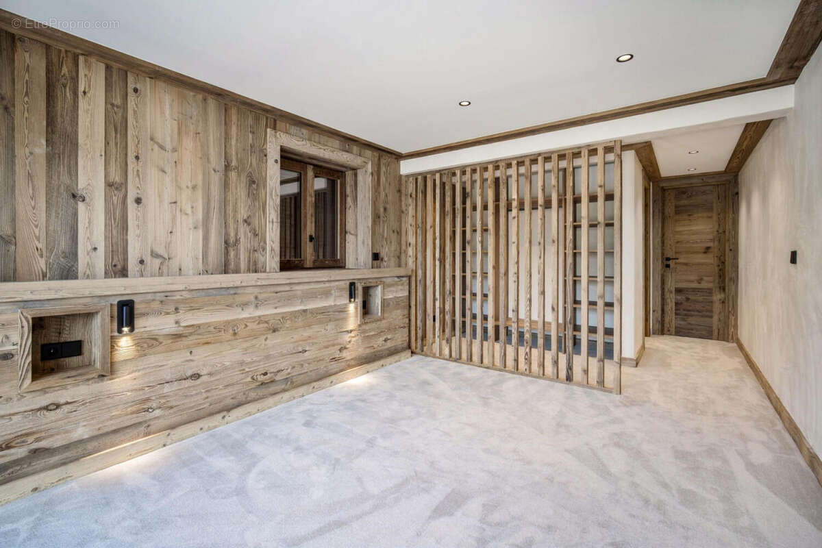 73440 SAINT-MARTIN-DE-BELLEVILLE Chalet Alpin a vendre. SH 234m². 5 chambres - photo 9