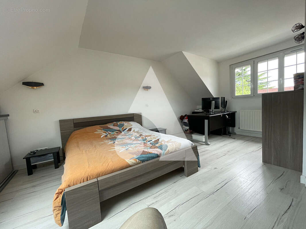 Maison à SUCY-EN-BRIE