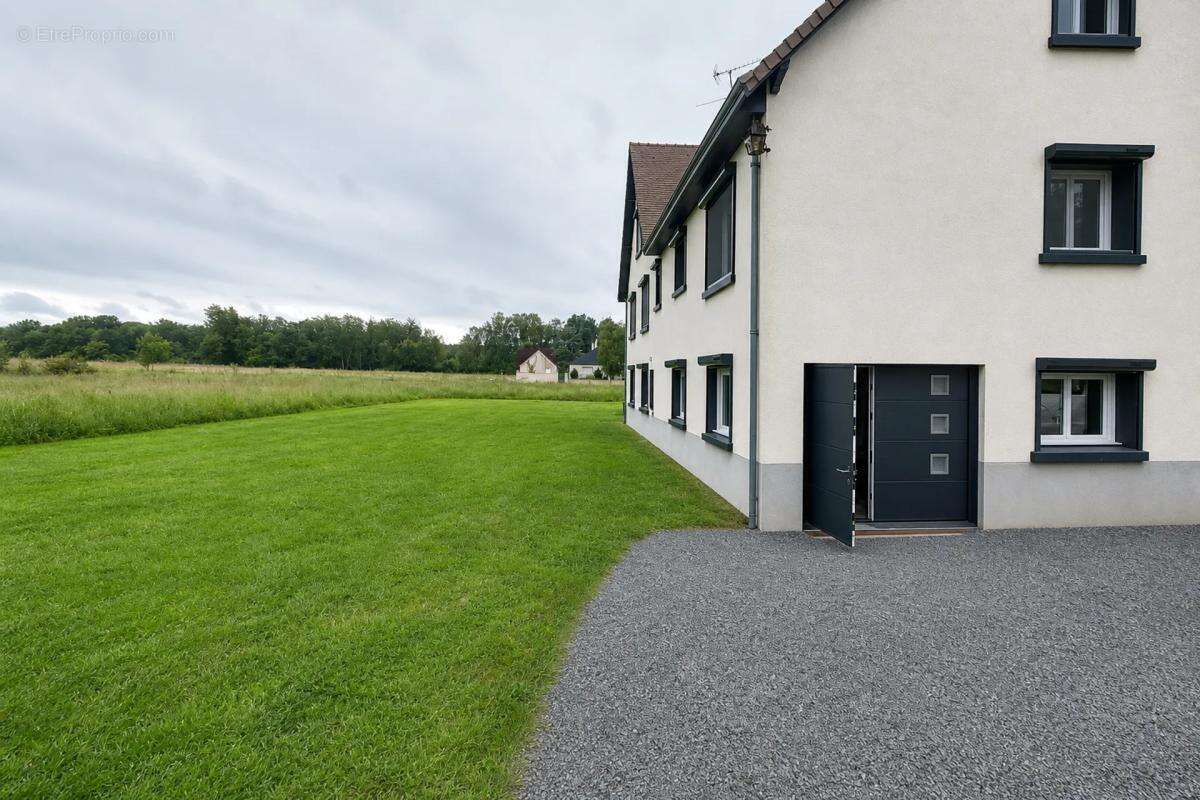 Maison de 7 pièces de 172 m² à Selles-sur-Cher - photo 16