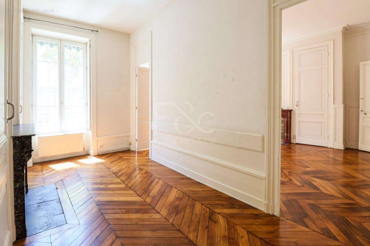 Appartement de type 2 de 54 m² - photo 4