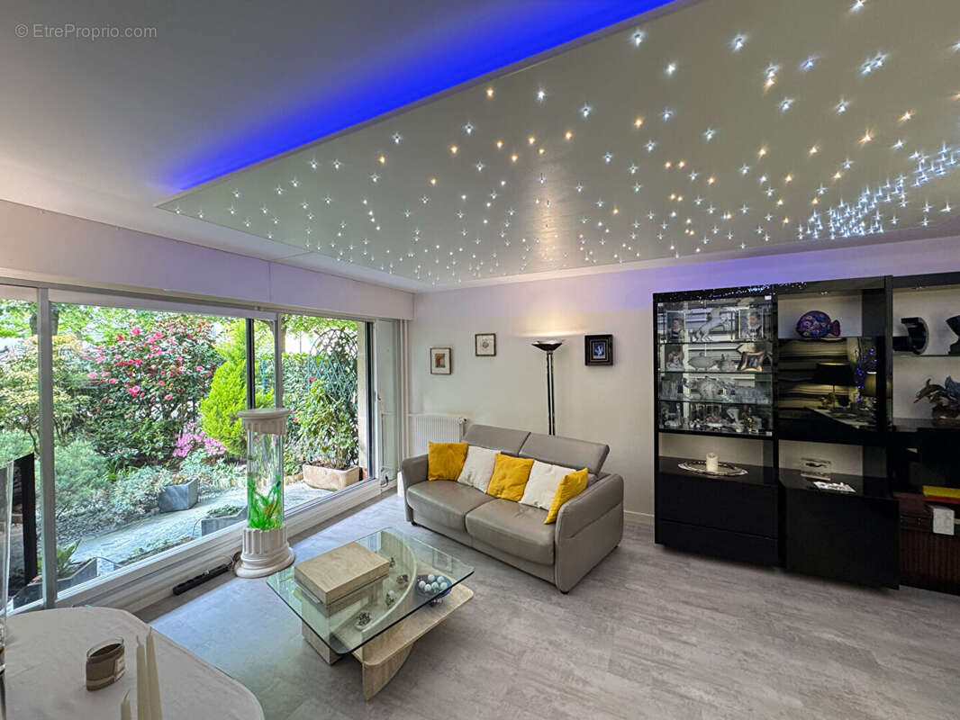 Appartement à RUEIL-MALMAISON