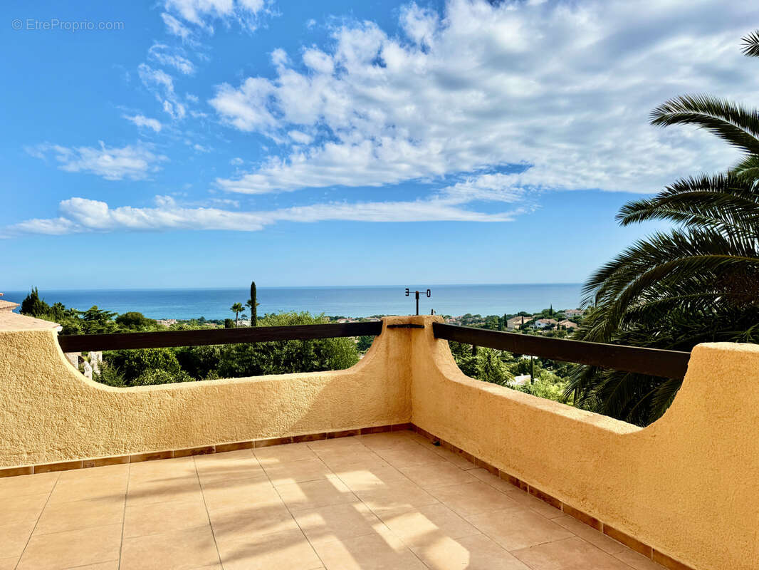 Maison à FREJUS