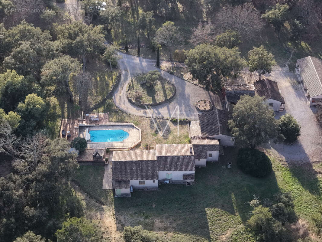 Maison à PLAN-DE-LA-TOUR