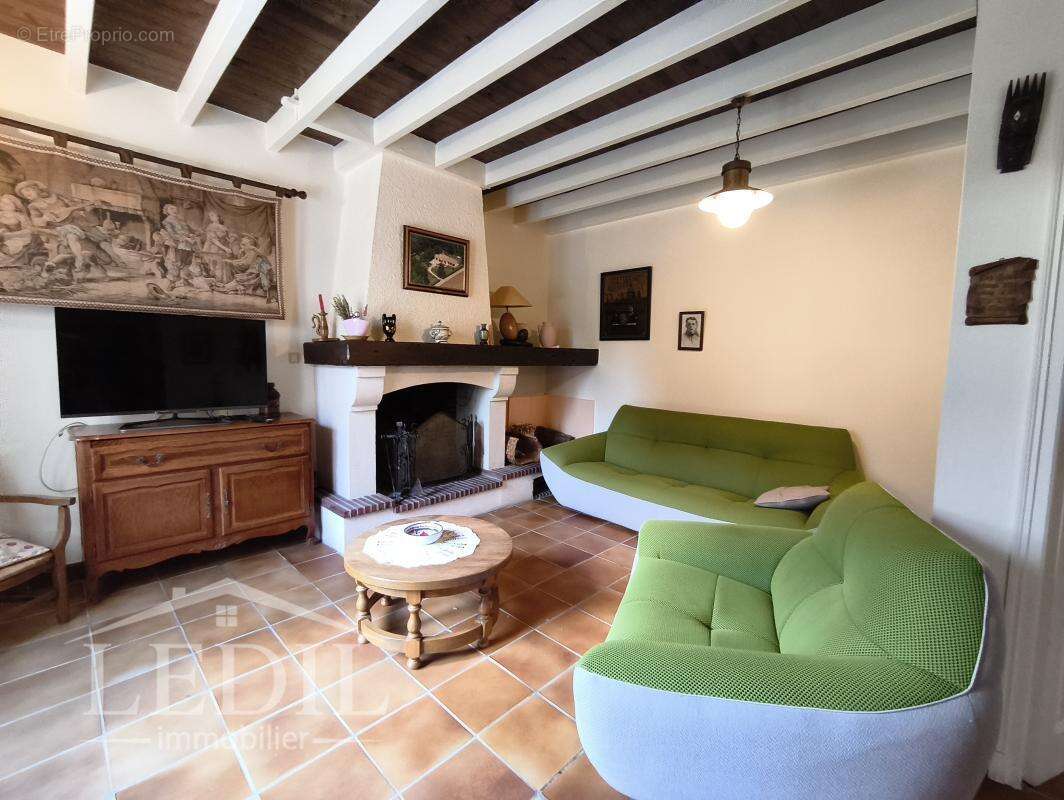 Maison à SAINTE-COLOMBE-DE-VILLENEUVE