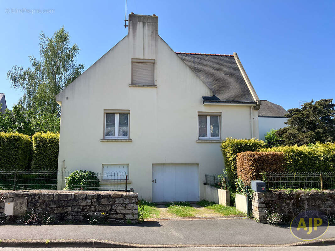 Maison à QUESTEMBERT