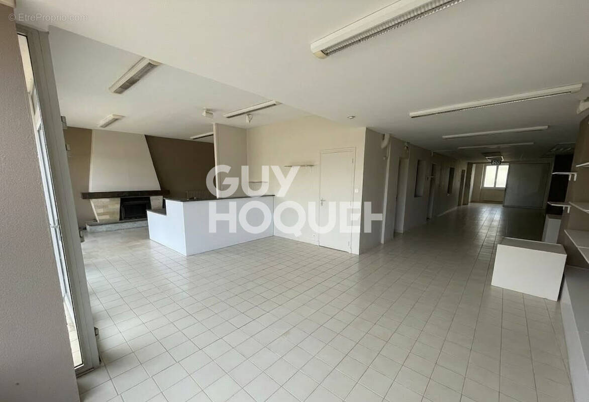 Maison 6 pièces 266 m² · à Baud · 266 m² · 199 900 €