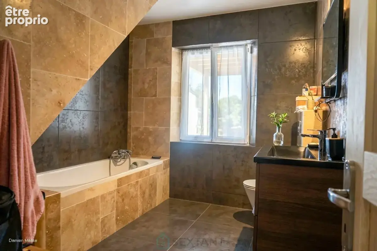 Ensemble immobilier en pierre, niché au coeur d'une nature préservée et pittoresque. - photo 16