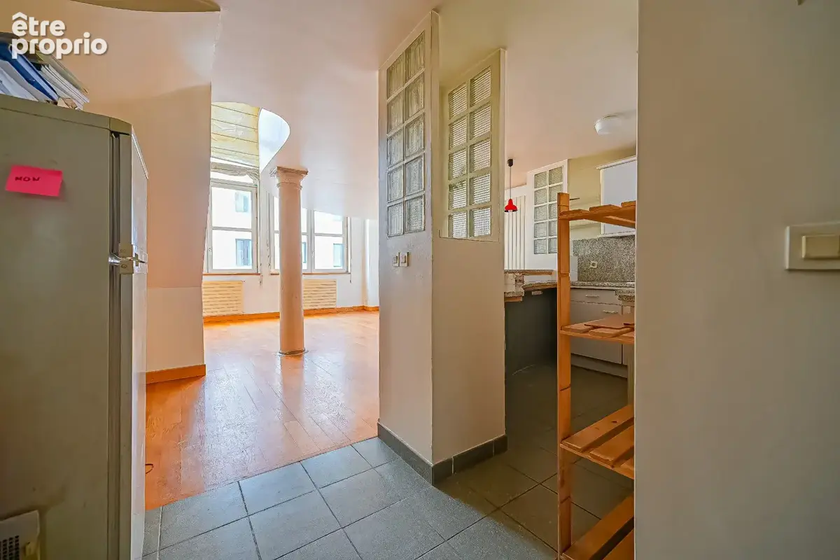 Appartement Paris 3 pièce(s) Plateau de JOURDAIN - photo 9