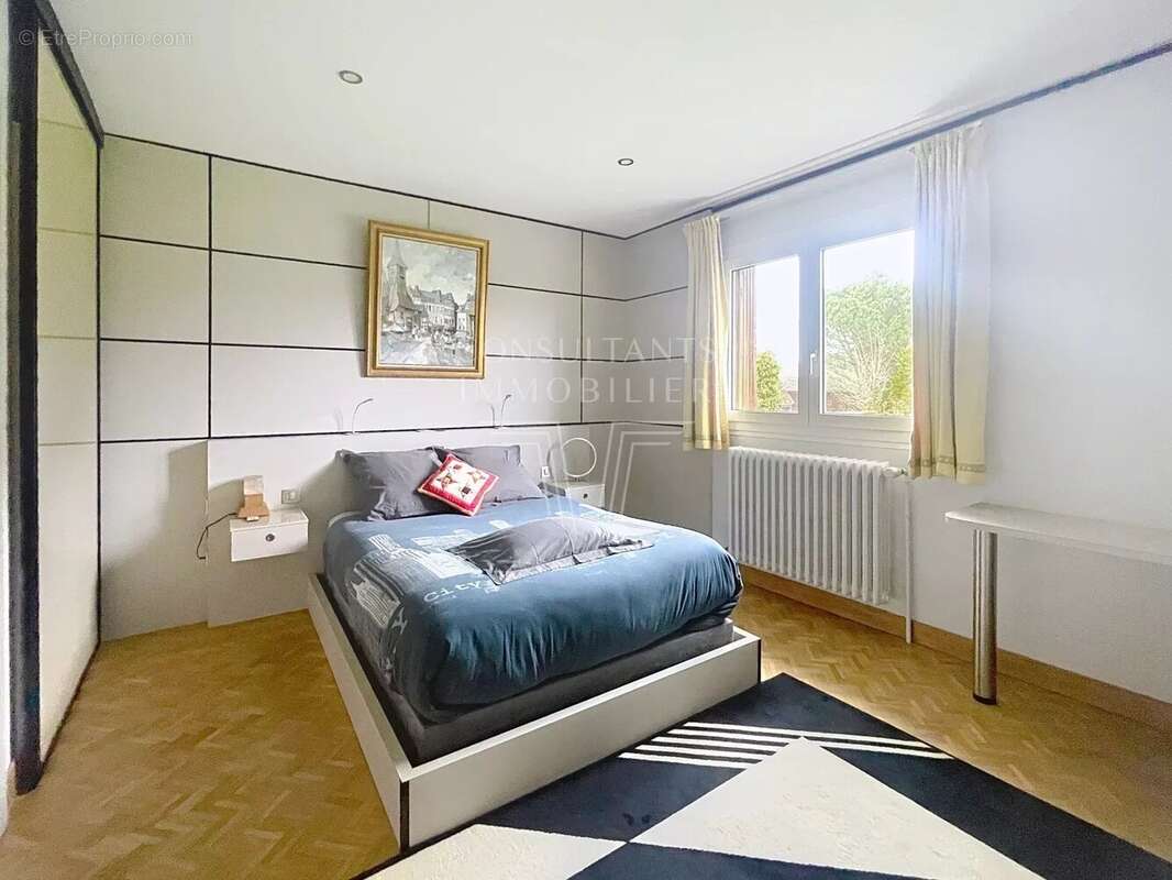 Maison à SAINT-MARTIN-AUX-CHARTRAINS