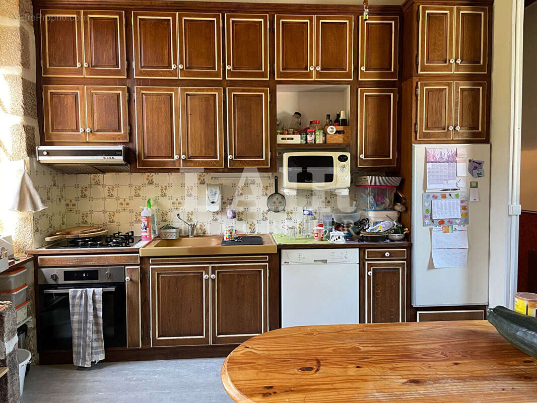 Maison à LE MELE-SUR-SARTHE