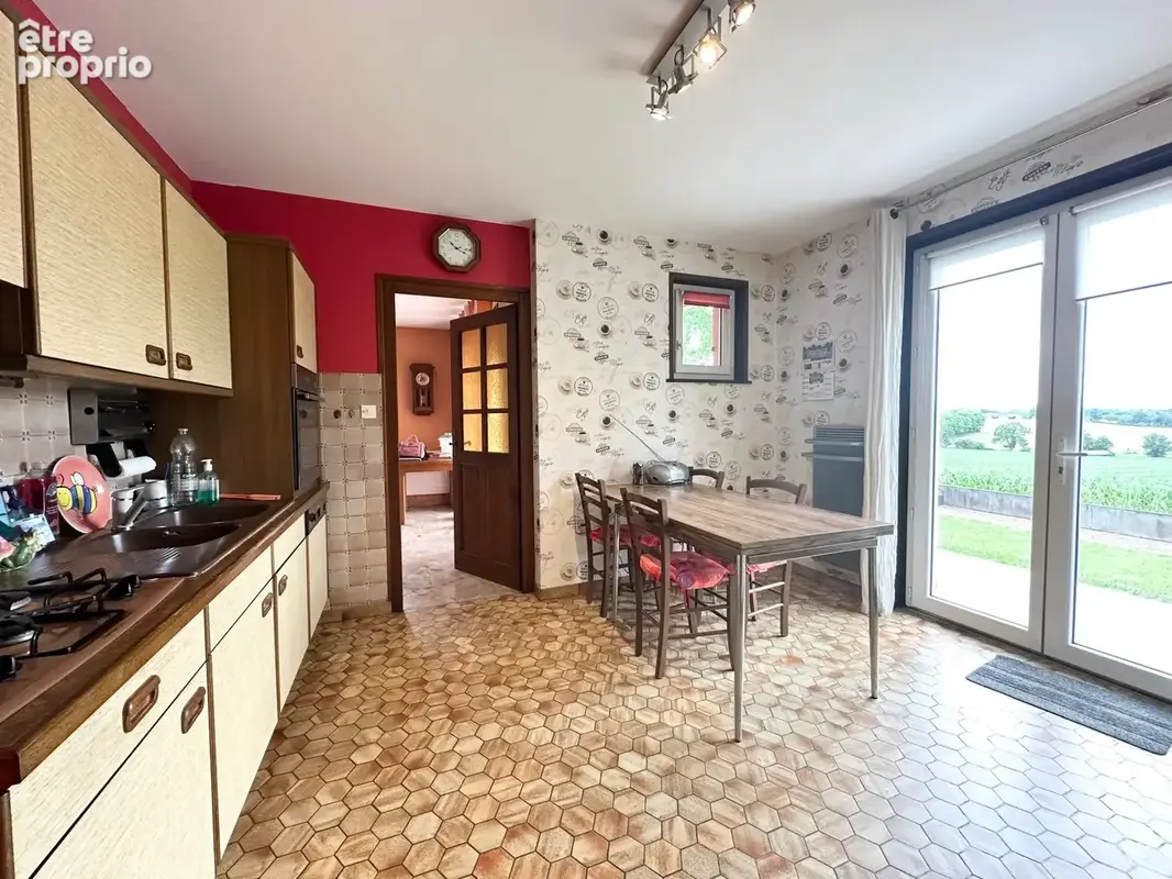 Maison 113 m² à Confrancon  - photo 7