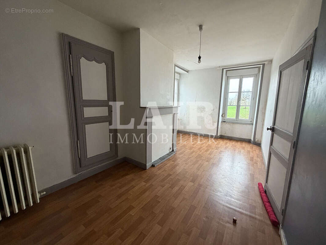 Maison à LA CHAPELLE-D'ANDAINE