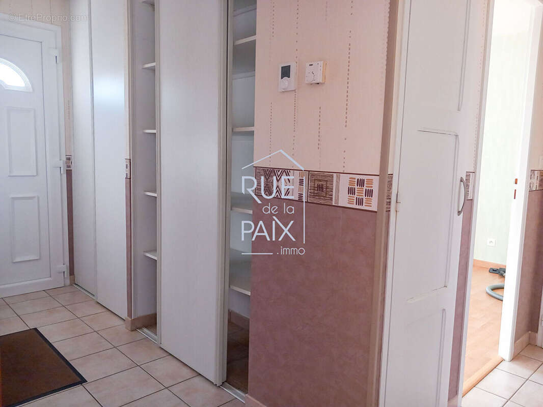Maison Neuville De Poitou 3 pièce(s) 72 m2 - photo 5