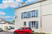 Appartement à NEAUPHLE-LE-CHATEAU
