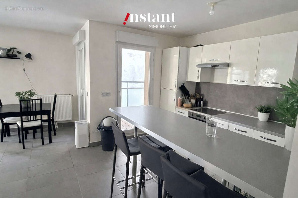 Appartement à LYON-9E