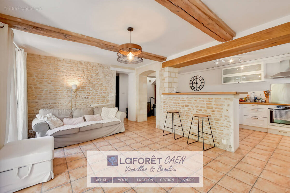 Maison à SAINT-AIGNAN-DE-CRAMESNIL