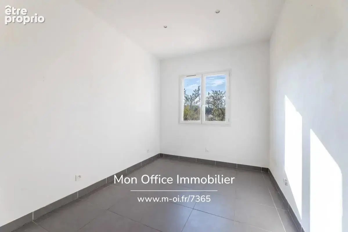 Référence : 7365-ASI - Peypin - Duplex T4 dans le centre du village - photo 7