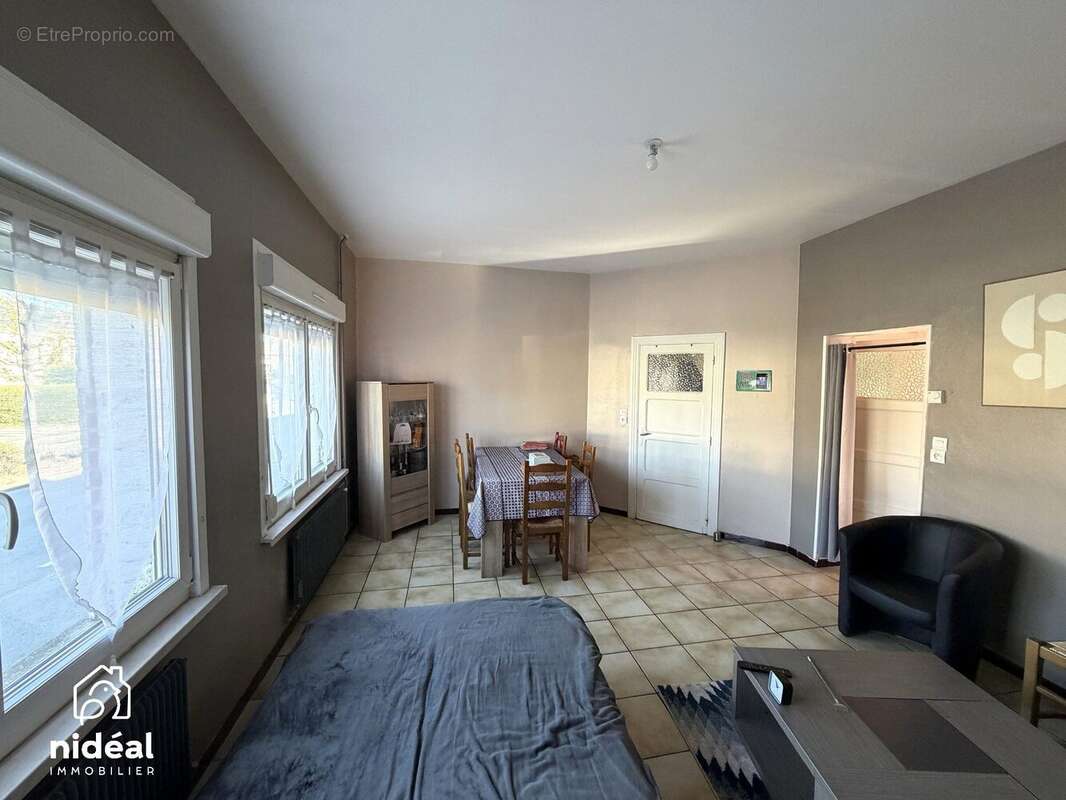 Maison 97 m² à Maubeuge  - photo 3