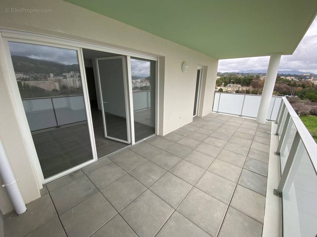 Appartement à MARSEILLE-12E
